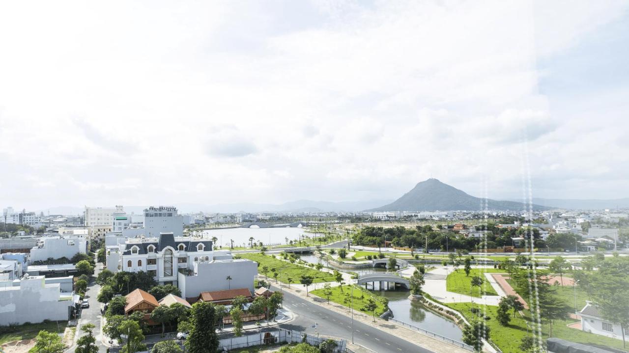 Phu Yen Everyday Hotel Tuy Hoa Exterior foto